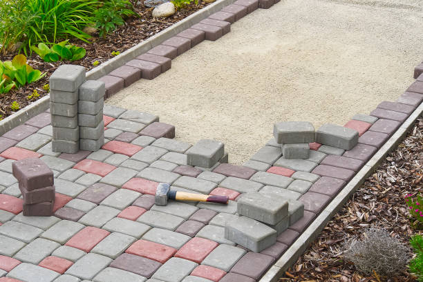 Best Decorative Driveway Pavers  in Lynwood, IL